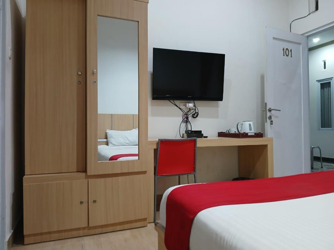Macan Kumbang Residence Palembang Dış mekan fotoğraf